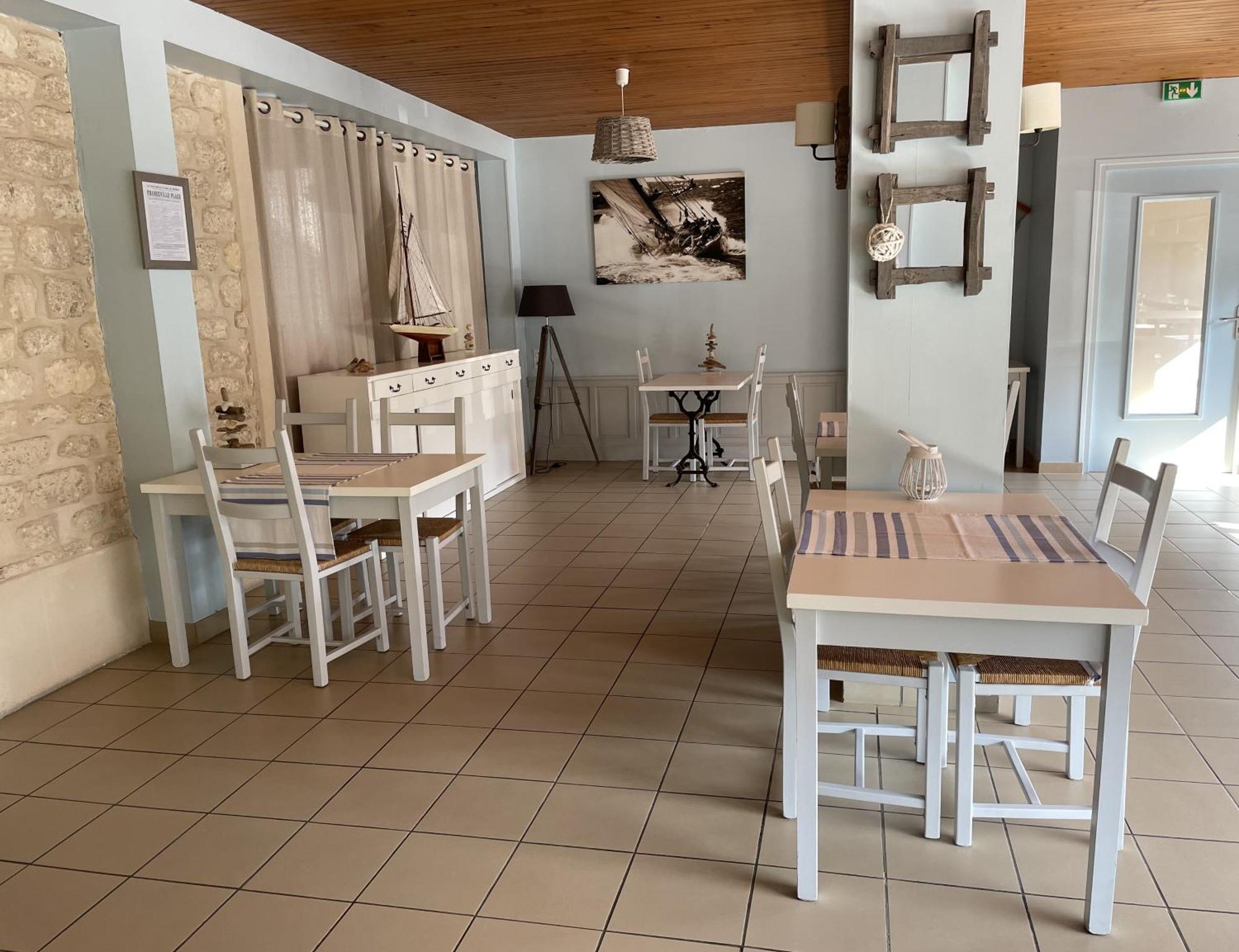 Le Vauban Hotel Merville-Franceville-Plage Ngoại thất bức ảnh
