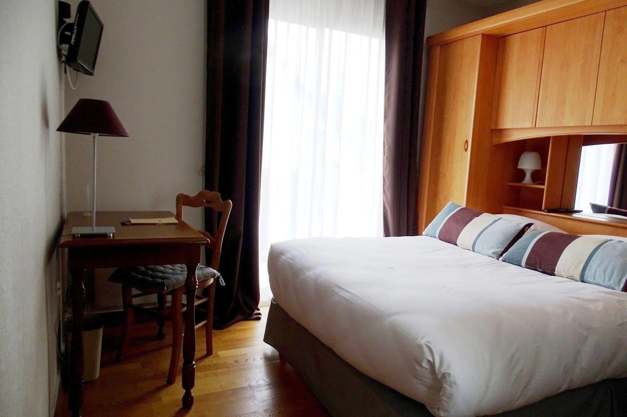 Le Vauban Hotel Merville-Franceville-Plage Ngoại thất bức ảnh